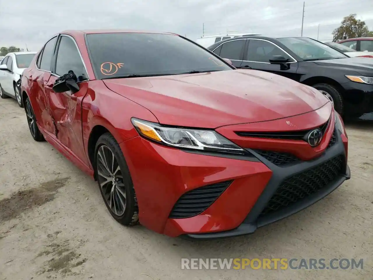 1 Photograph of a damaged car 4T1B11HK0KU257734 TOYOTA CAMRY 2019