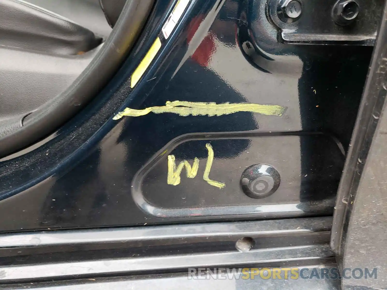 9 Photograph of a damaged car 4T1B11HK0KU257846 TOYOTA CAMRY 2019