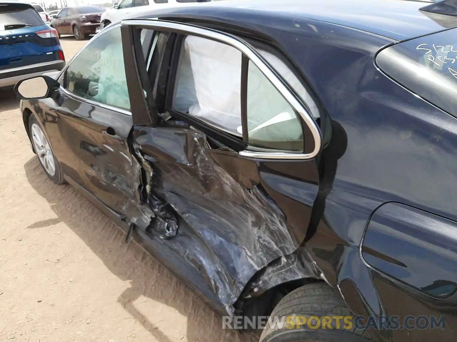 9 Photograph of a damaged car 4T1B11HK0KU258849 TOYOTA CAMRY 2019