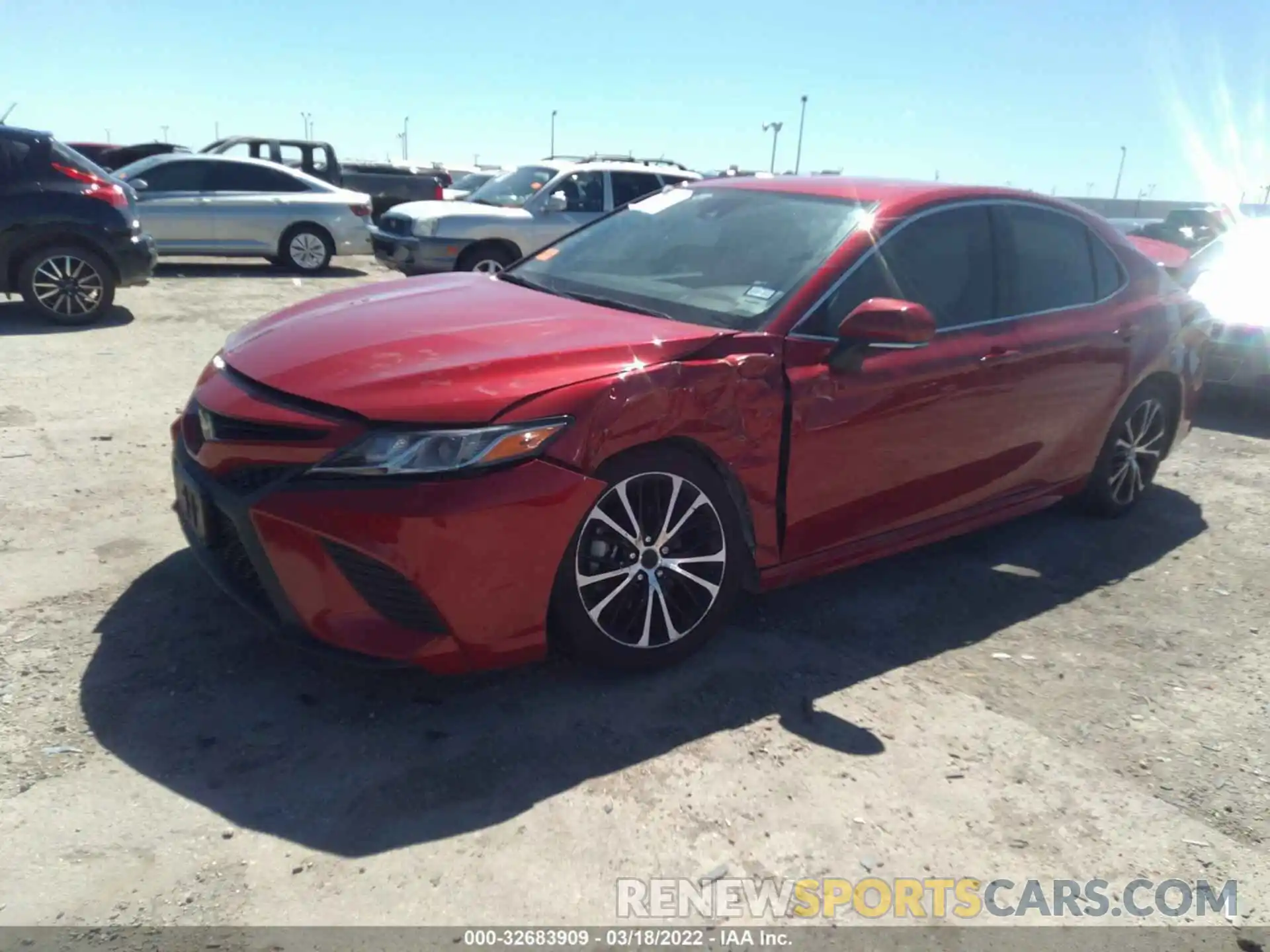 2 Photograph of a damaged car 4T1B11HK0KU259578 TOYOTA CAMRY 2019