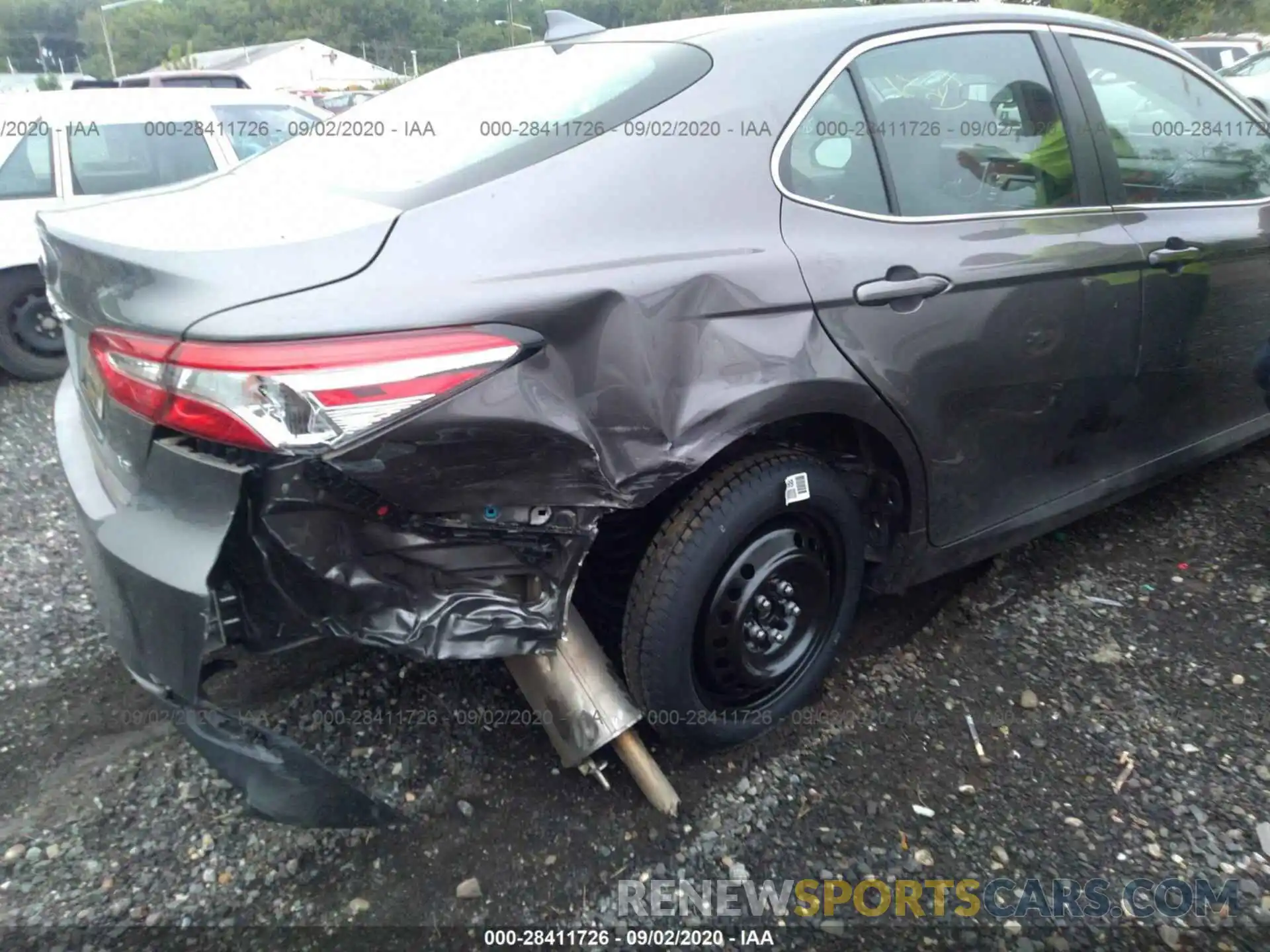 6 Photograph of a damaged car 4T1B11HK0KU260312 TOYOTA CAMRY 2019