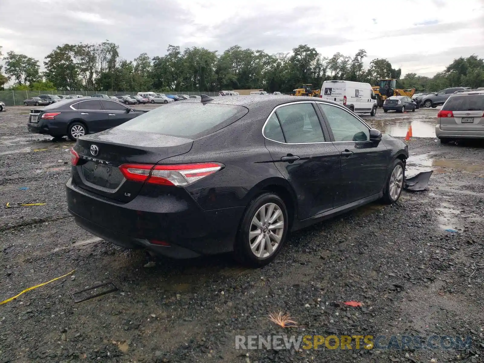 4 Photograph of a damaged car 4T1B11HK0KU261203 TOYOTA CAMRY 2019