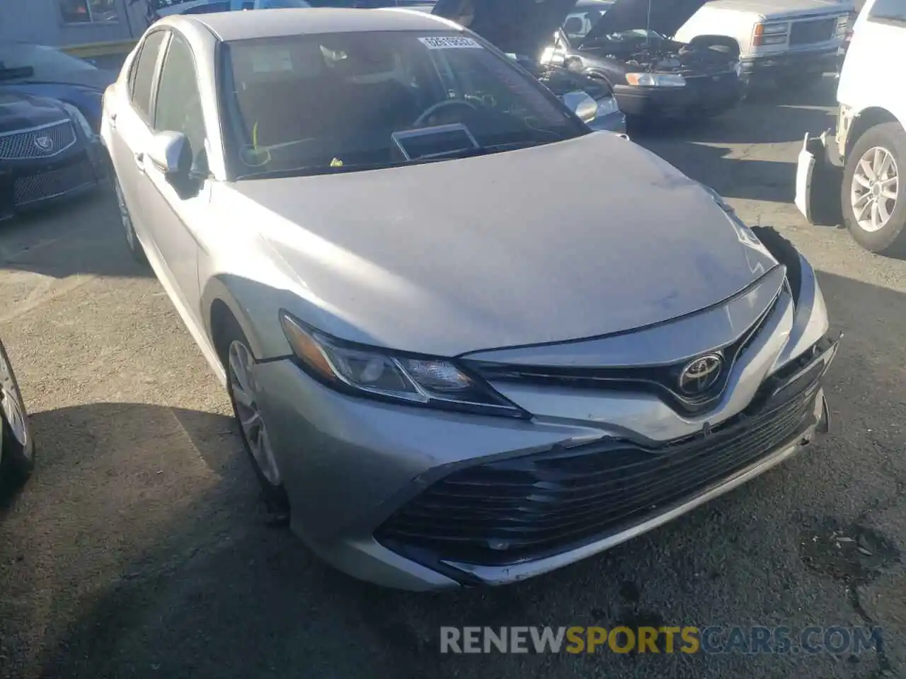 1 Photograph of a damaged car 4T1B11HK0KU261542 TOYOTA CAMRY 2019