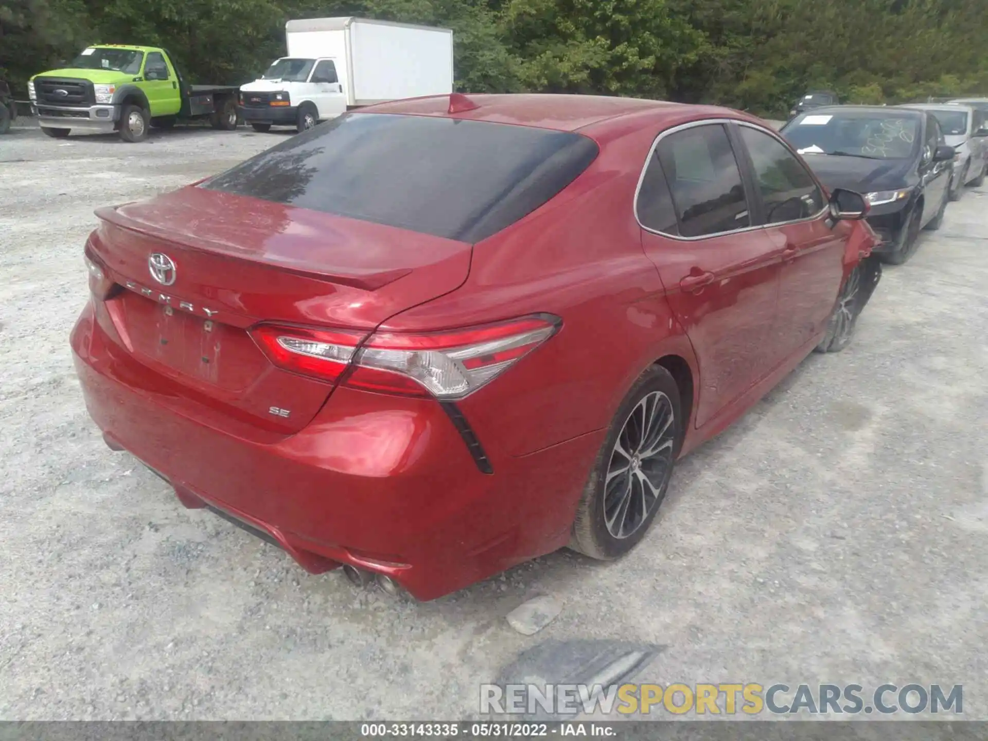 4 Photograph of a damaged car 4T1B11HK0KU262061 TOYOTA CAMRY 2019