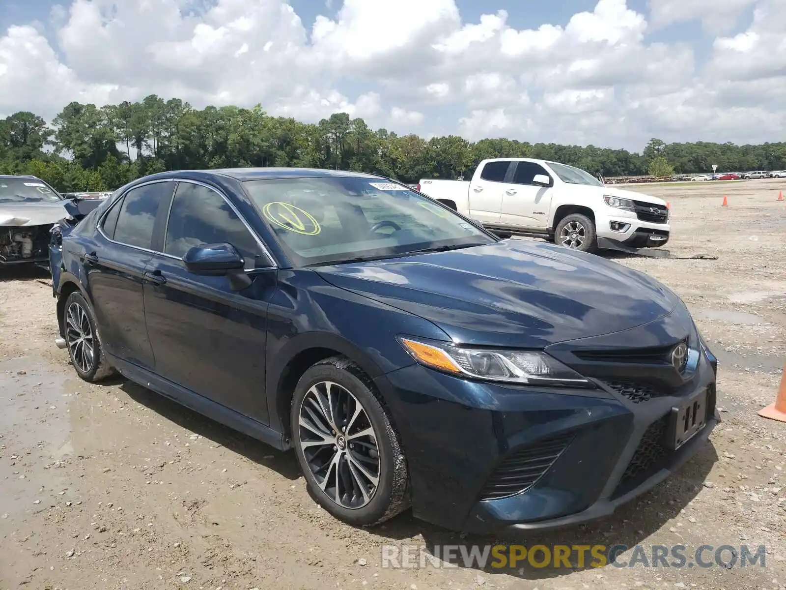 1 Photograph of a damaged car 4T1B11HK0KU262299 TOYOTA CAMRY 2019