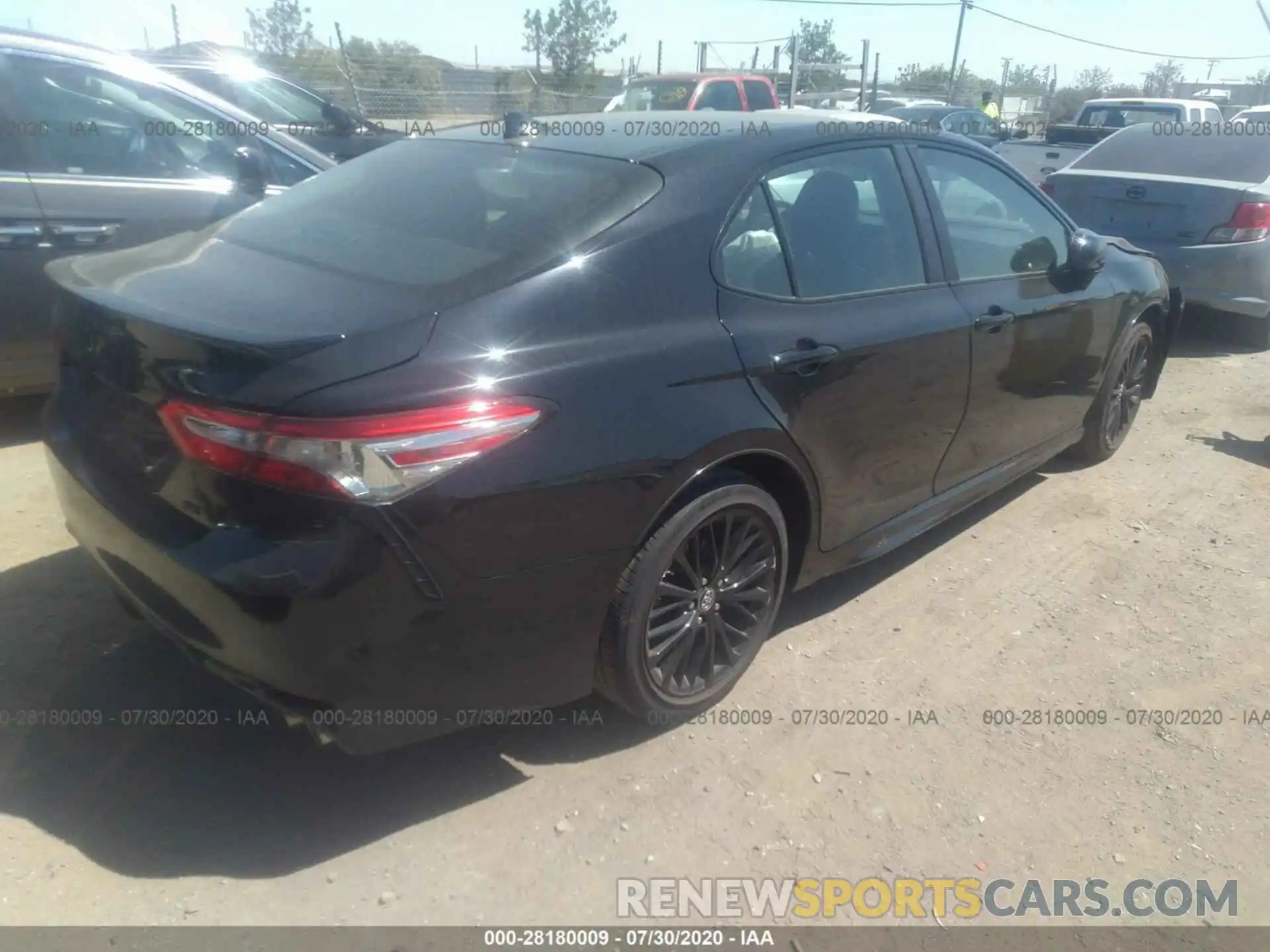 4 Photograph of a damaged car 4T1B11HK0KU263548 TOYOTA CAMRY 2019