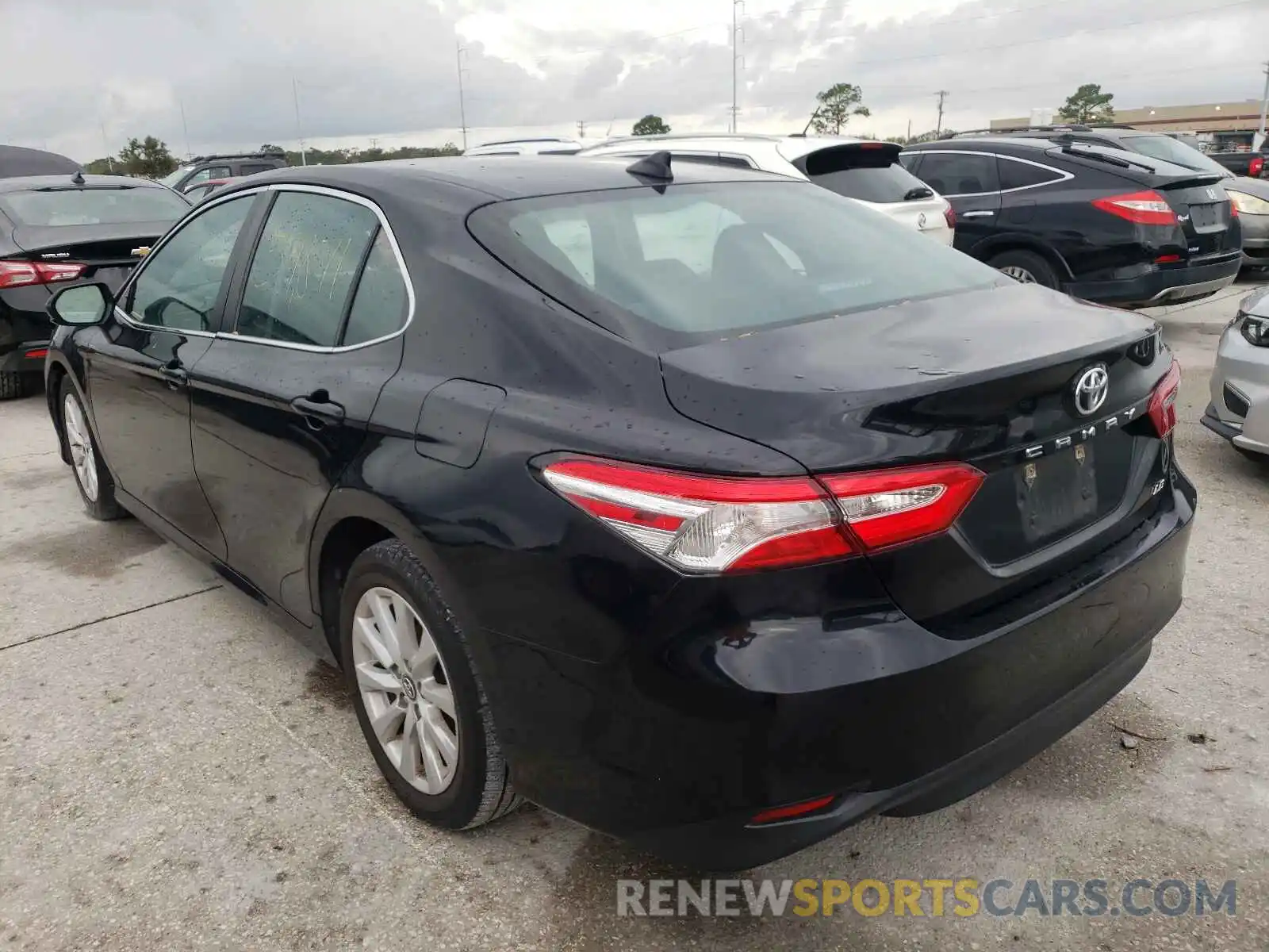 3 Photograph of a damaged car 4T1B11HK0KU264411 TOYOTA CAMRY 2019