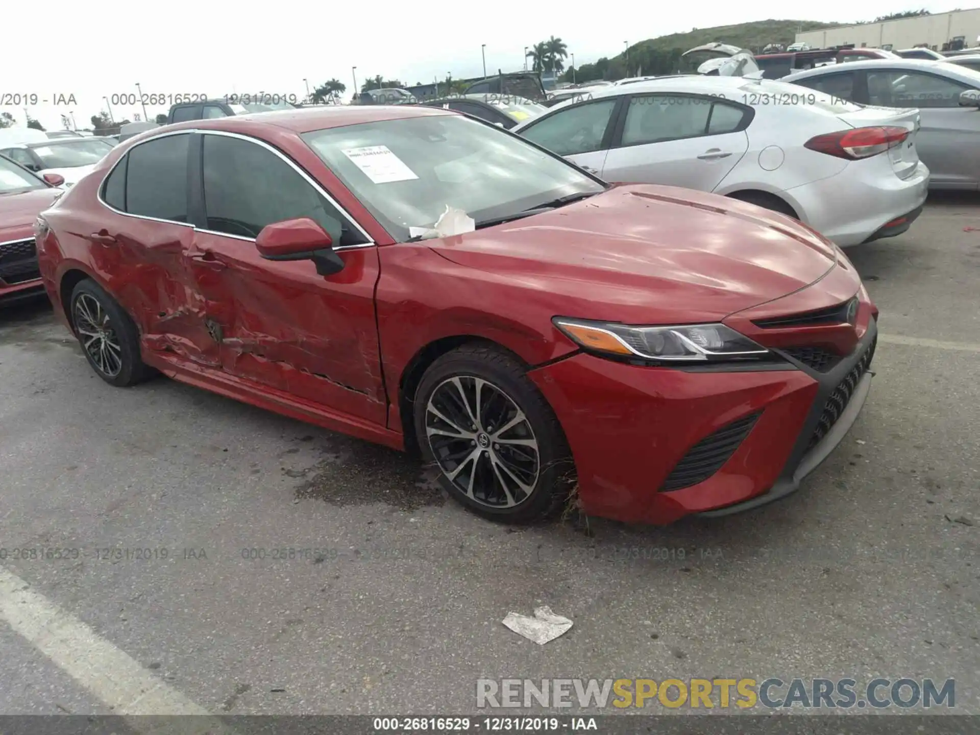 1 Photograph of a damaged car 4T1B11HK0KU264599 TOYOTA CAMRY 2019