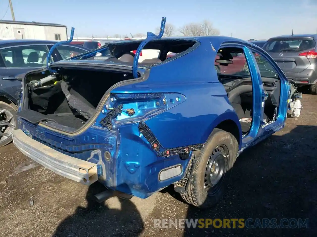 4 Photograph of a damaged car 4T1B11HK0KU264909 TOYOTA CAMRY 2019