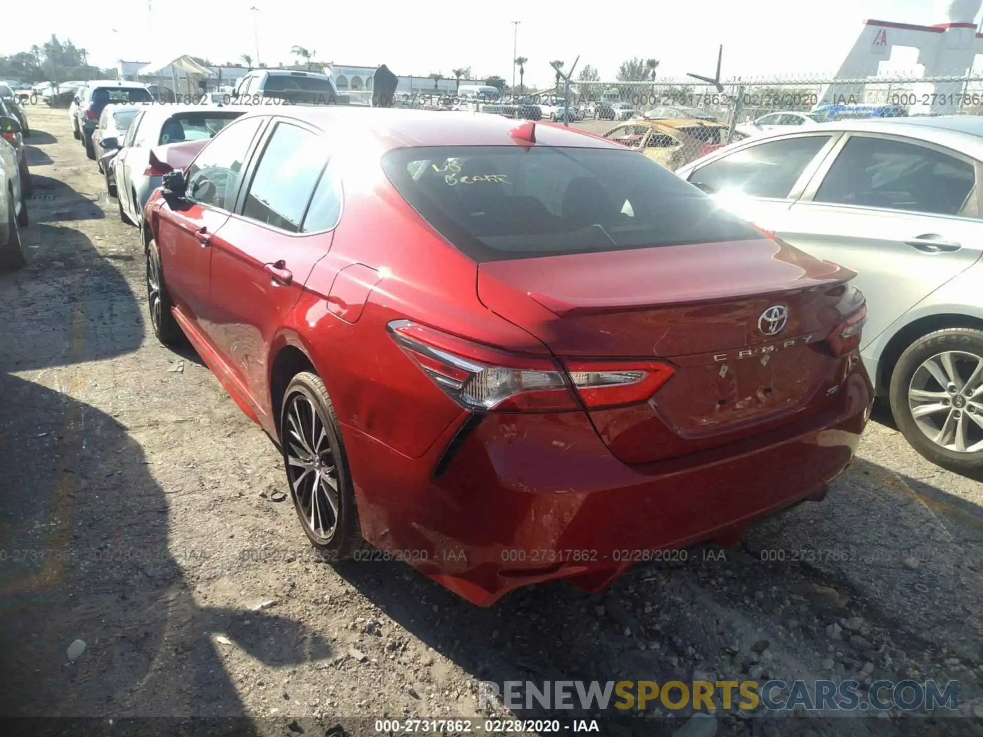 3 Photograph of a damaged car 4T1B11HK0KU265171 TOYOTA CAMRY 2019