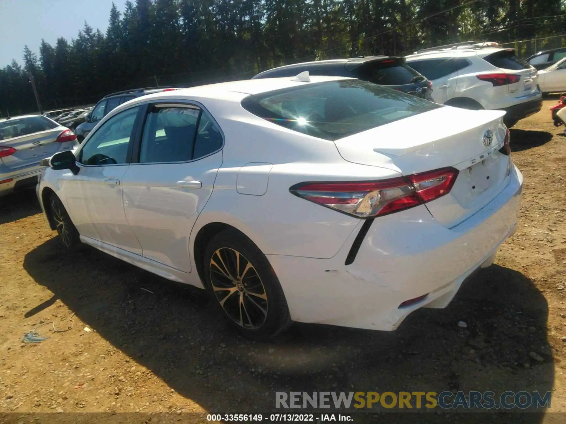 3 Photograph of a damaged car 4T1B11HK0KU265638 TOYOTA CAMRY 2019