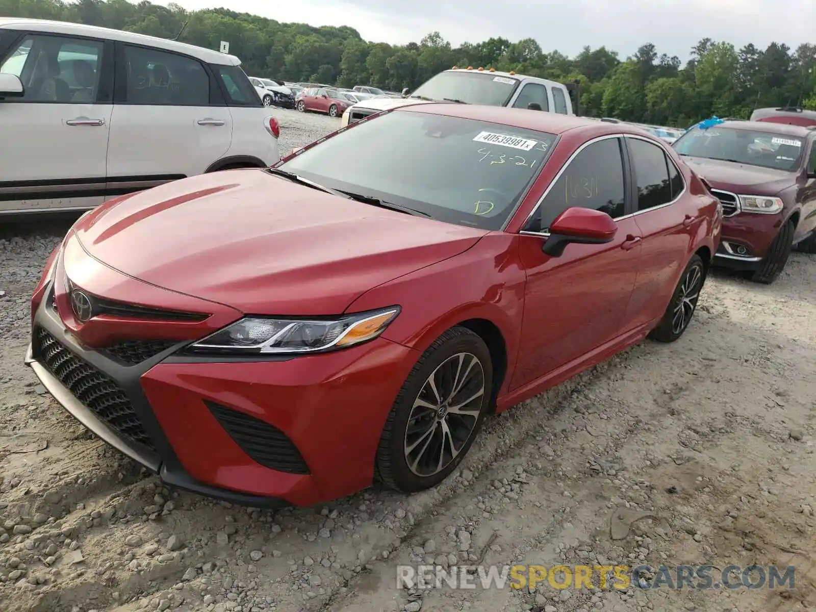 2 Photograph of a damaged car 4T1B11HK0KU265753 TOYOTA CAMRY 2019