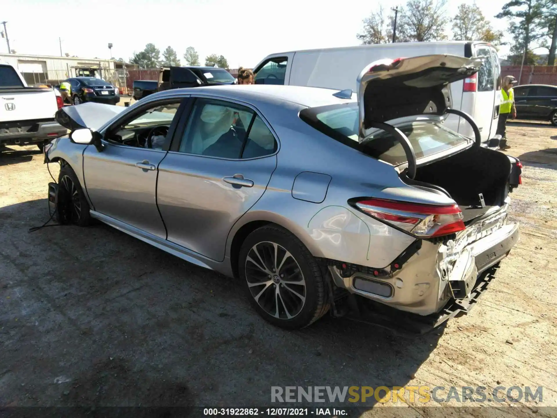 3 Photograph of a damaged car 4T1B11HK0KU266501 TOYOTA CAMRY 2019