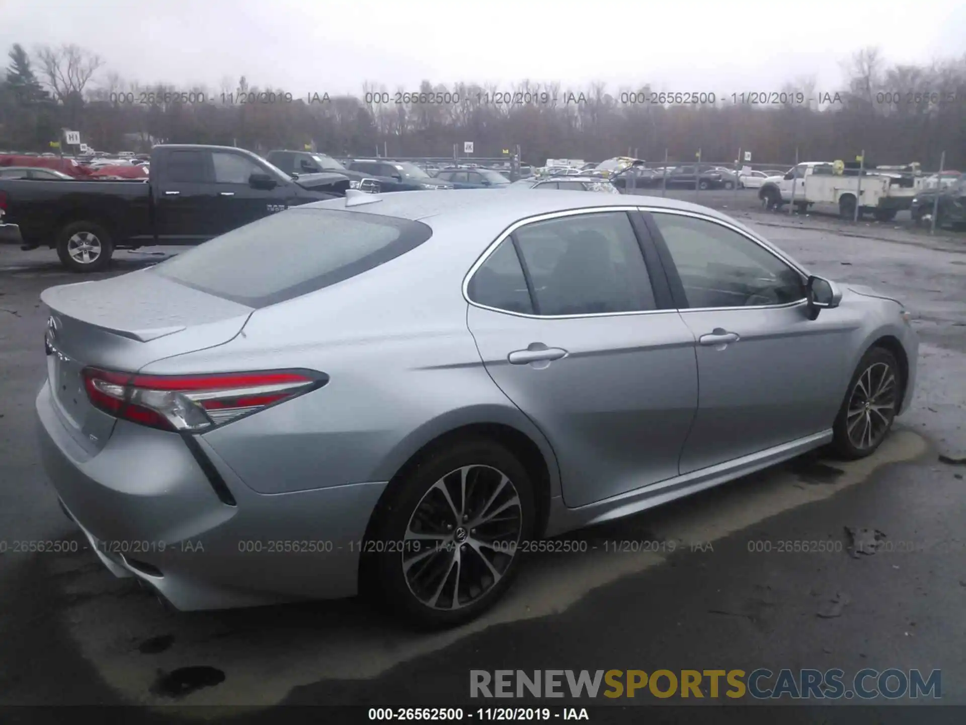 4 Photograph of a damaged car 4T1B11HK0KU266742 TOYOTA CAMRY 2019