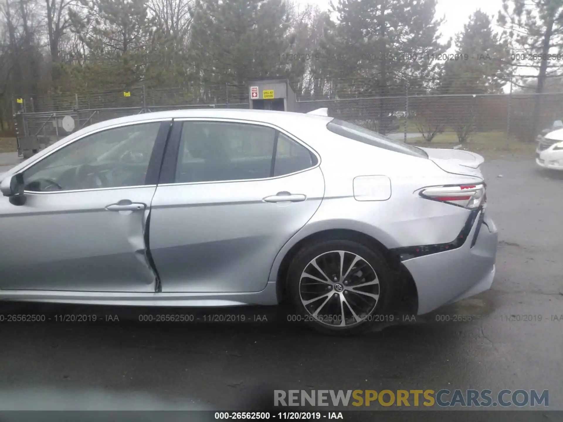 6 Photograph of a damaged car 4T1B11HK0KU266742 TOYOTA CAMRY 2019