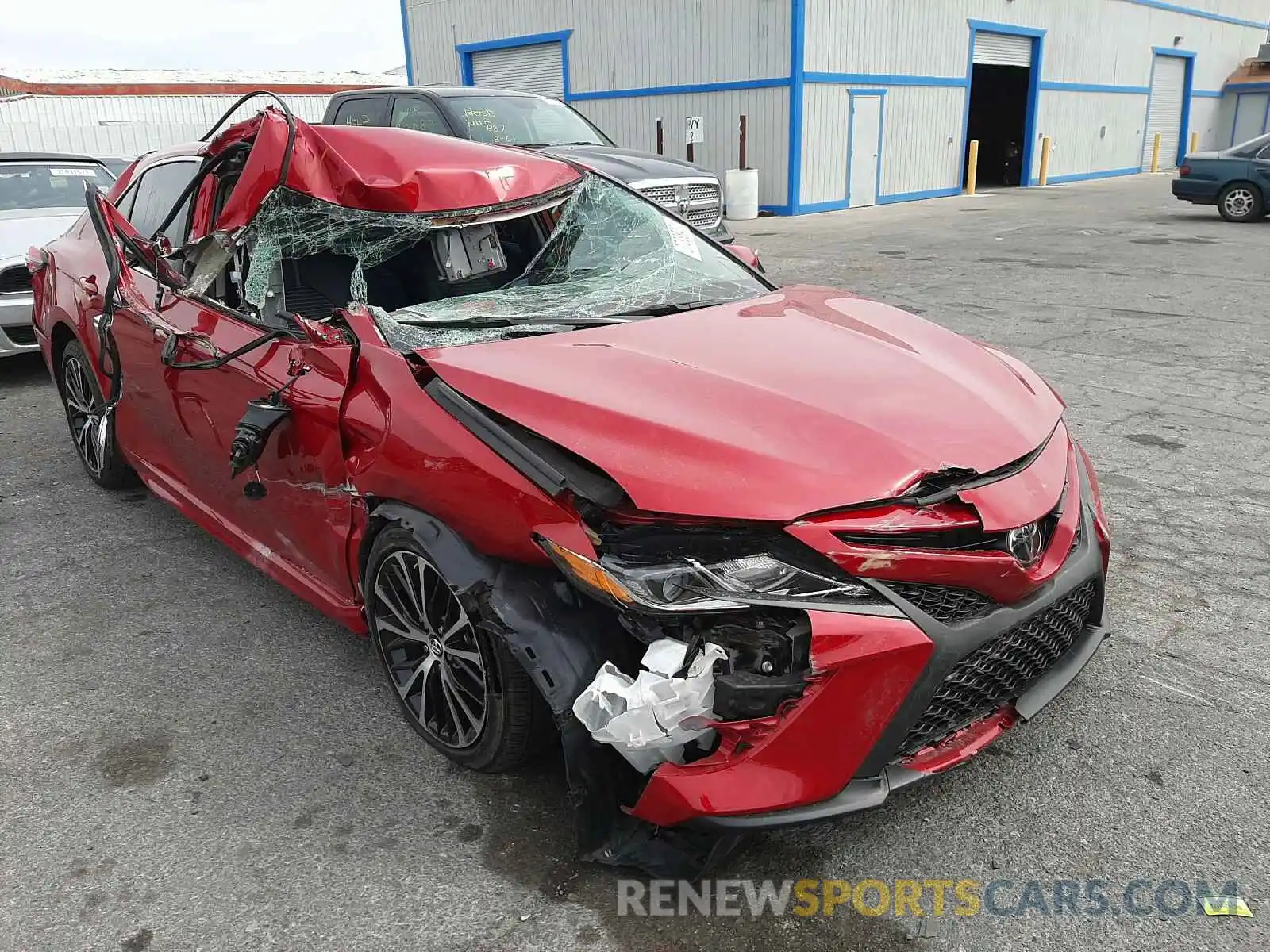 1 Photograph of a damaged car 4T1B11HK0KU267082 TOYOTA CAMRY 2019