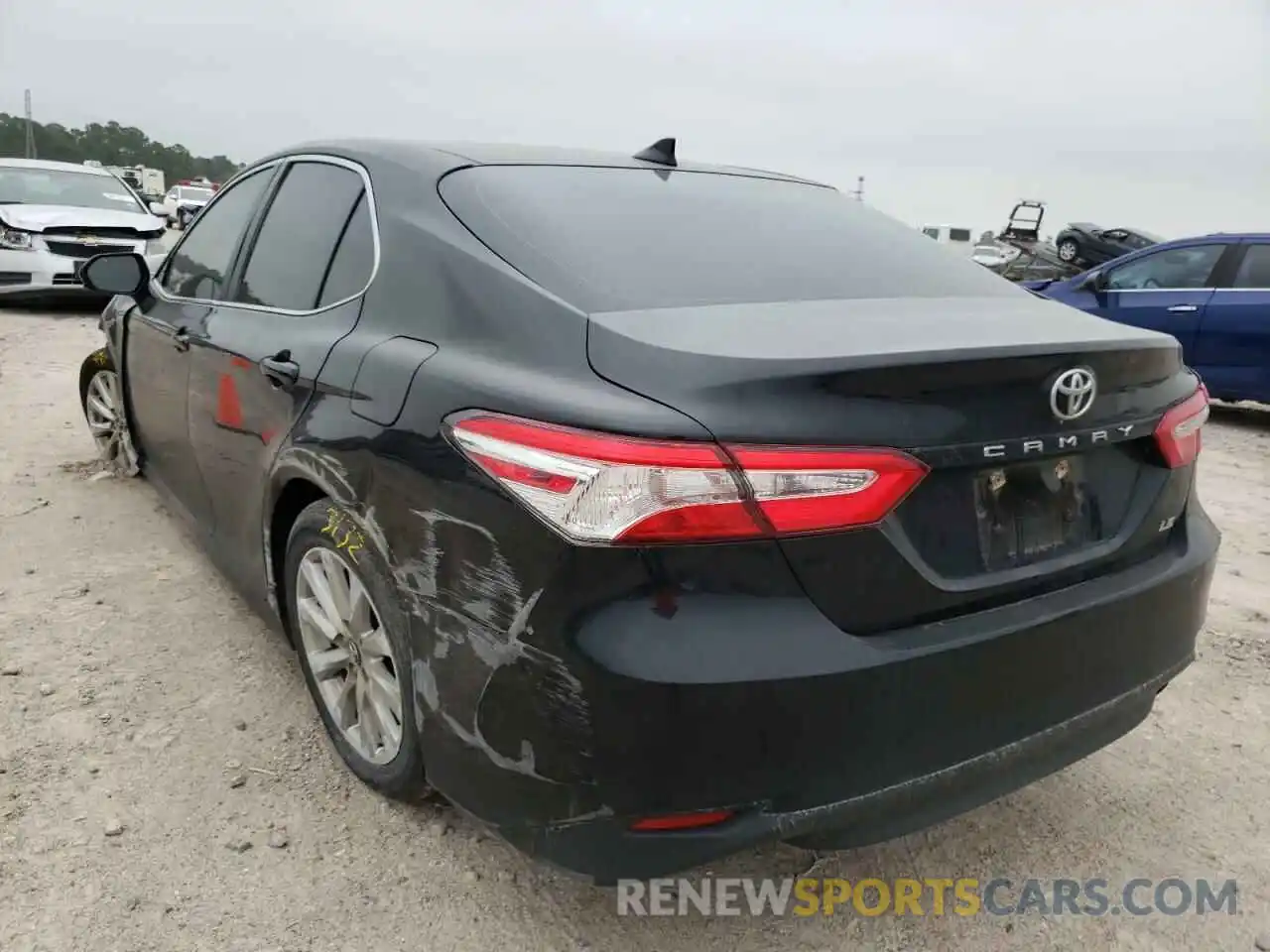 3 Photograph of a damaged car 4T1B11HK0KU268426 TOYOTA CAMRY 2019