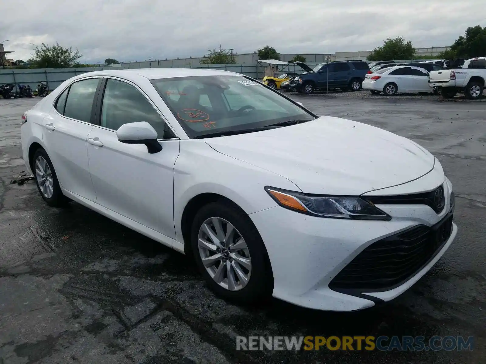 1 Photograph of a damaged car 4T1B11HK0KU268992 TOYOTA CAMRY 2019