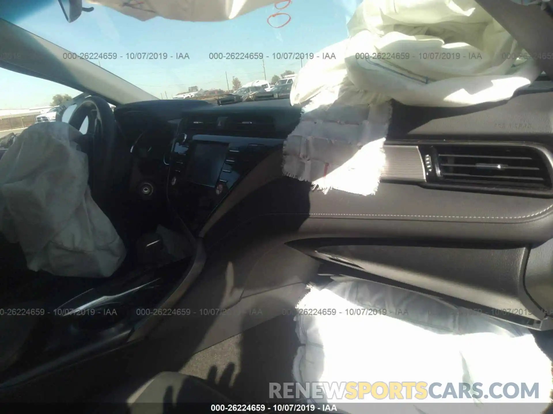 5 Photograph of a damaged car 4T1B11HK0KU269267 TOYOTA CAMRY 2019