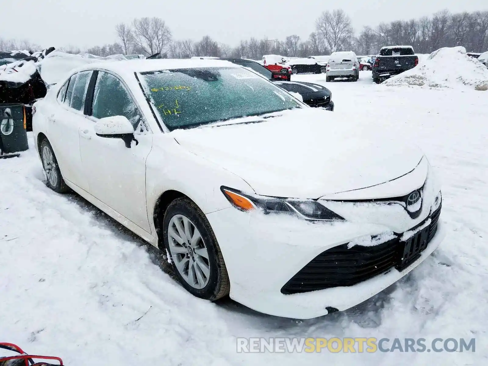 1 Photograph of a damaged car 4T1B11HK0KU270936 TOYOTA CAMRY 2019