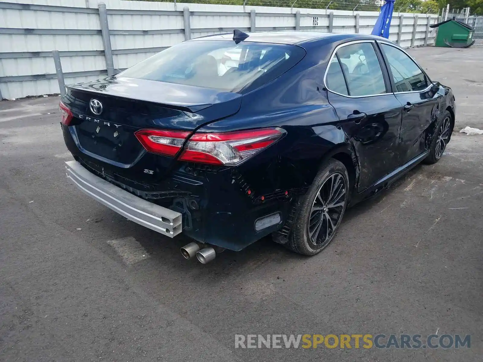 4 Photograph of a damaged car 4T1B11HK0KU271925 TOYOTA CAMRY 2019