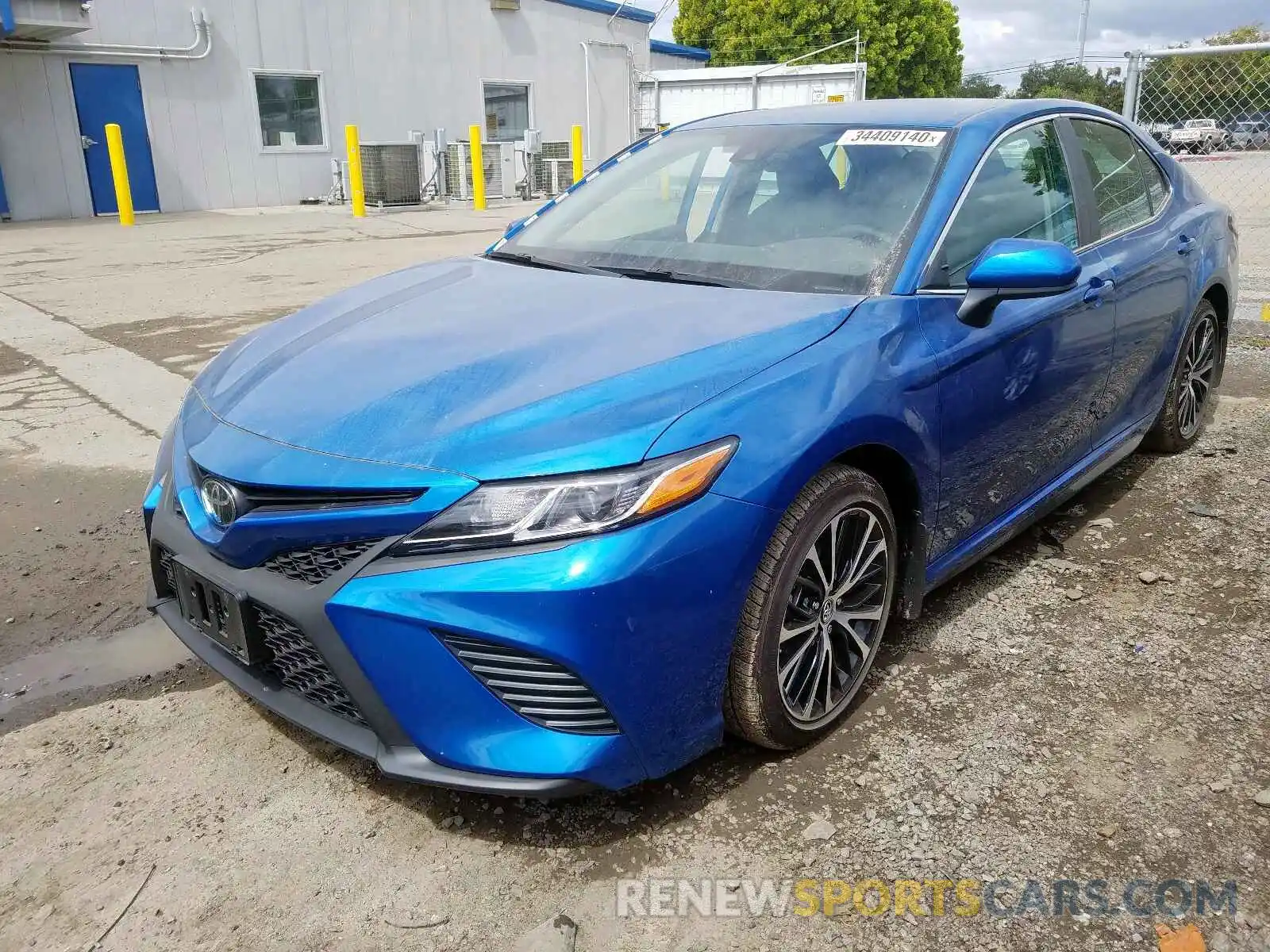 2 Photograph of a damaged car 4T1B11HK0KU272587 TOYOTA CAMRY 2019