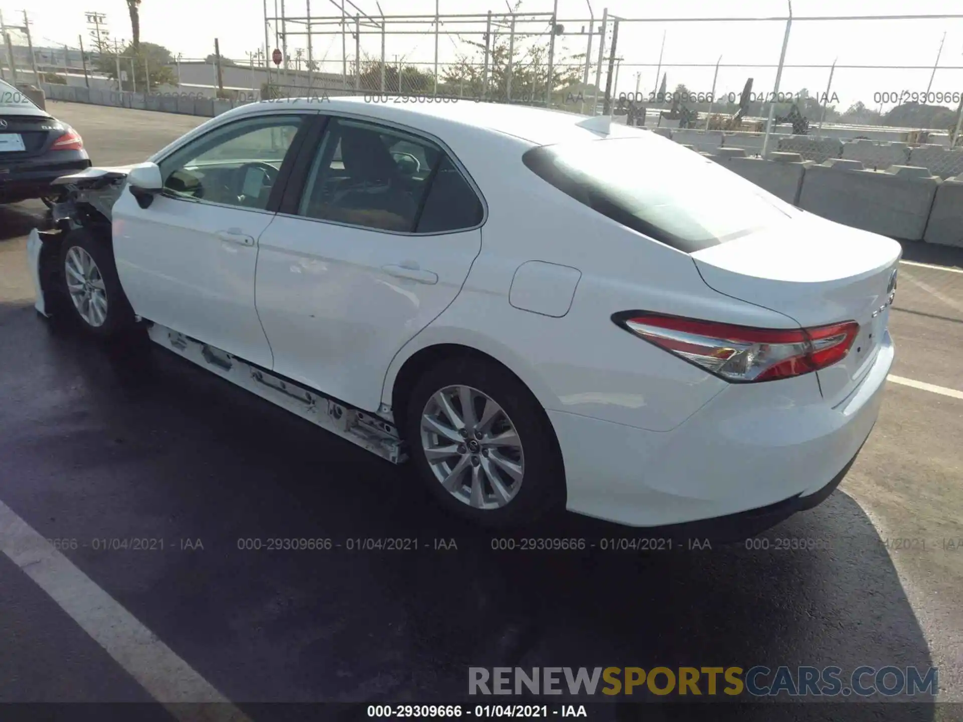 3 Photograph of a damaged car 4T1B11HK0KU273500 TOYOTA CAMRY 2019