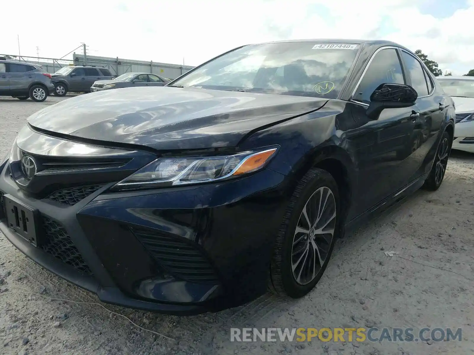 2 Photograph of a damaged car 4T1B11HK0KU275568 TOYOTA CAMRY 2019