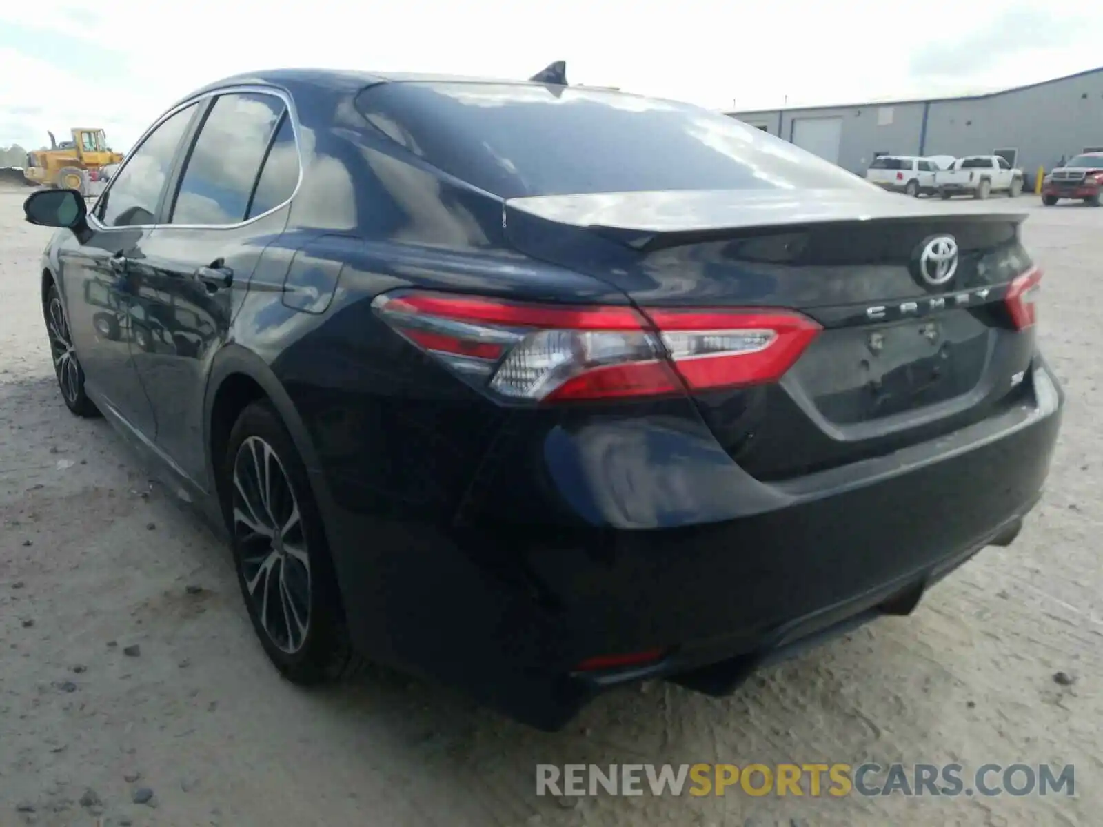 3 Фотография поврежденного автомобиля 4T1B11HK0KU275568 TOYOTA CAMRY 2019