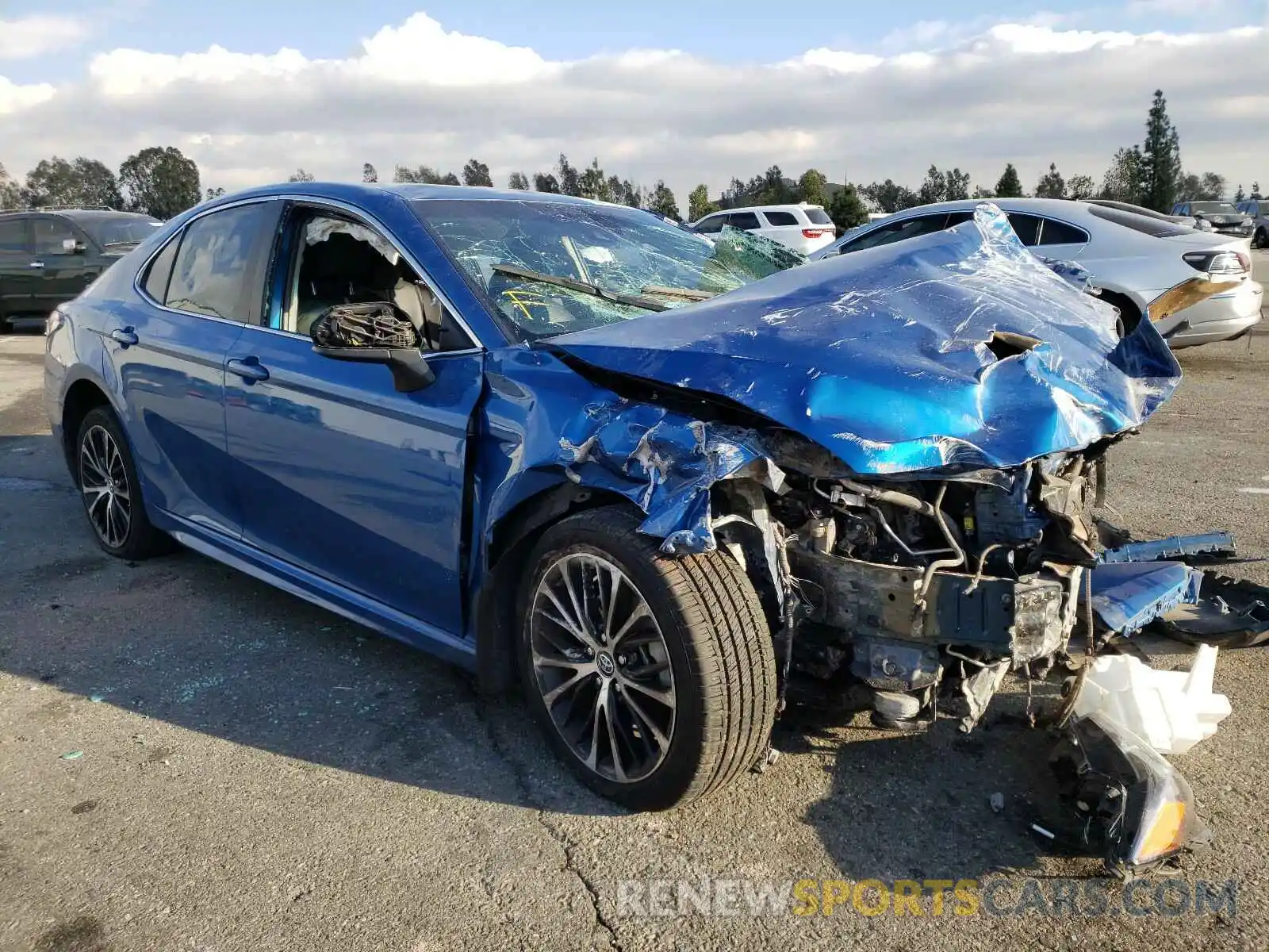 1 Photograph of a damaged car 4T1B11HK0KU276428 TOYOTA CAMRY 2019