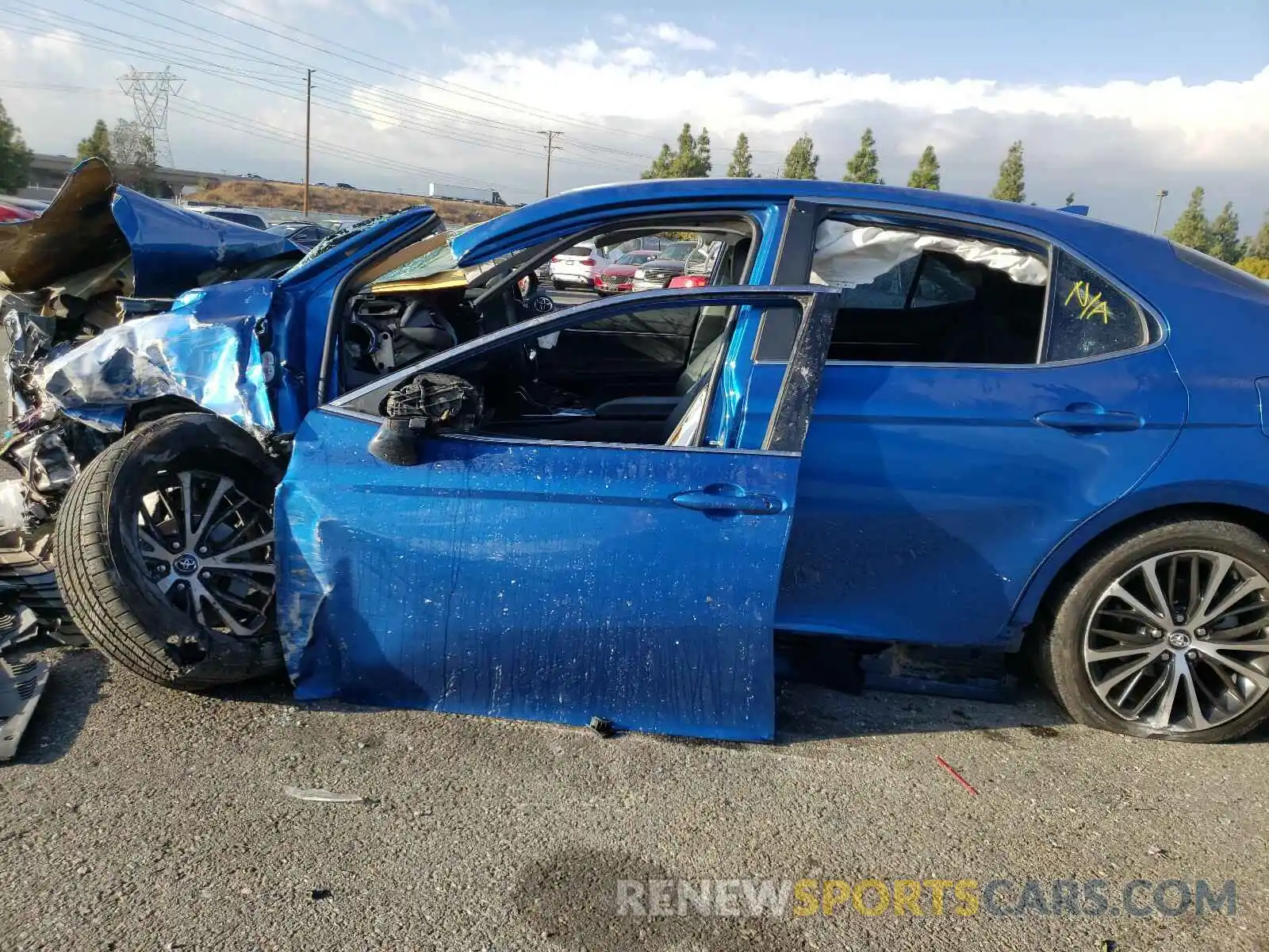 9 Photograph of a damaged car 4T1B11HK0KU276428 TOYOTA CAMRY 2019