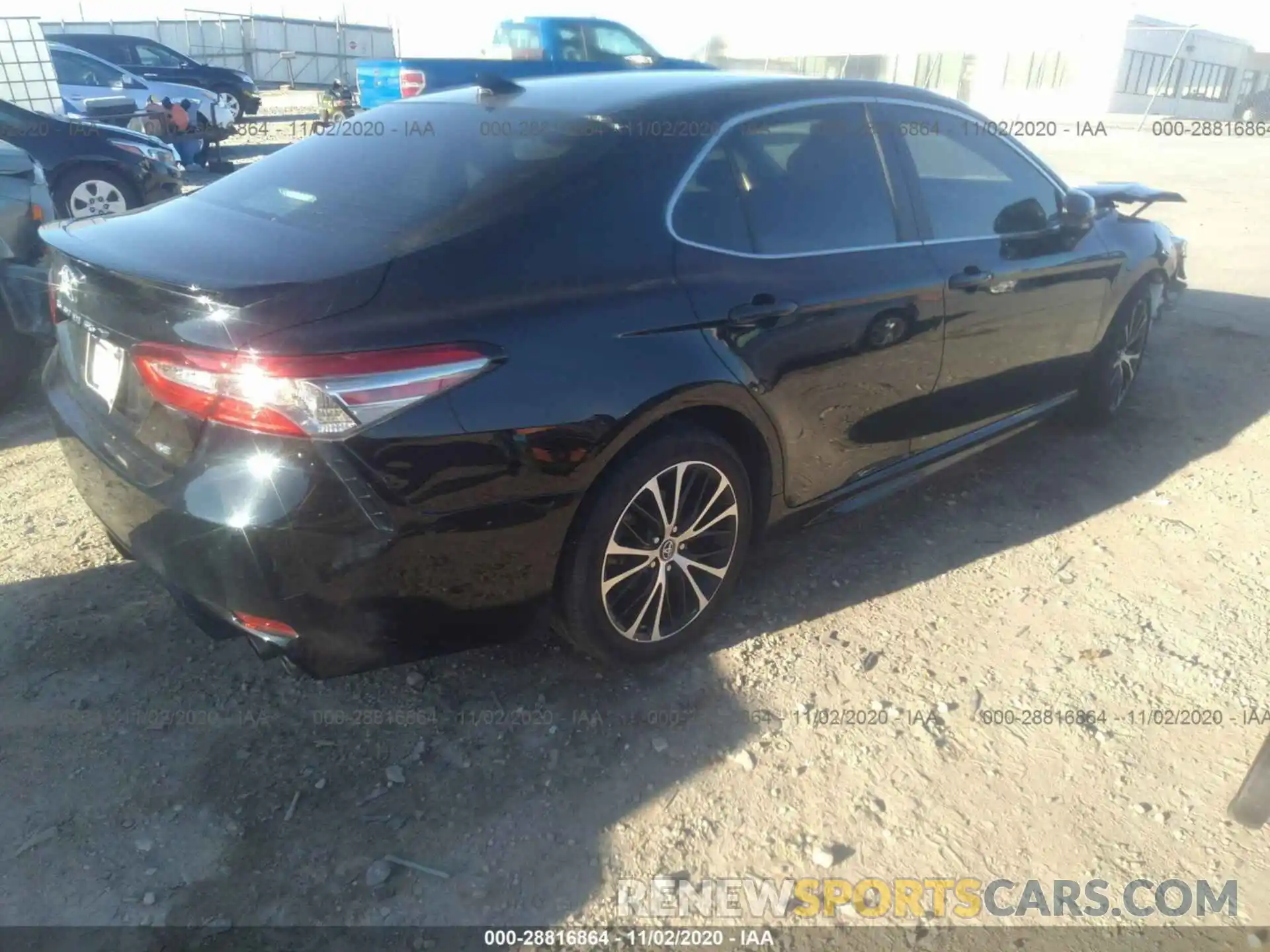 4 Фотография поврежденного автомобиля 4T1B11HK0KU276574 TOYOTA CAMRY 2019