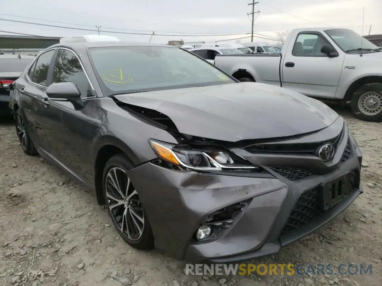 1 Photograph of a damaged car 4T1B11HK0KU280186 TOYOTA CAMRY 2019