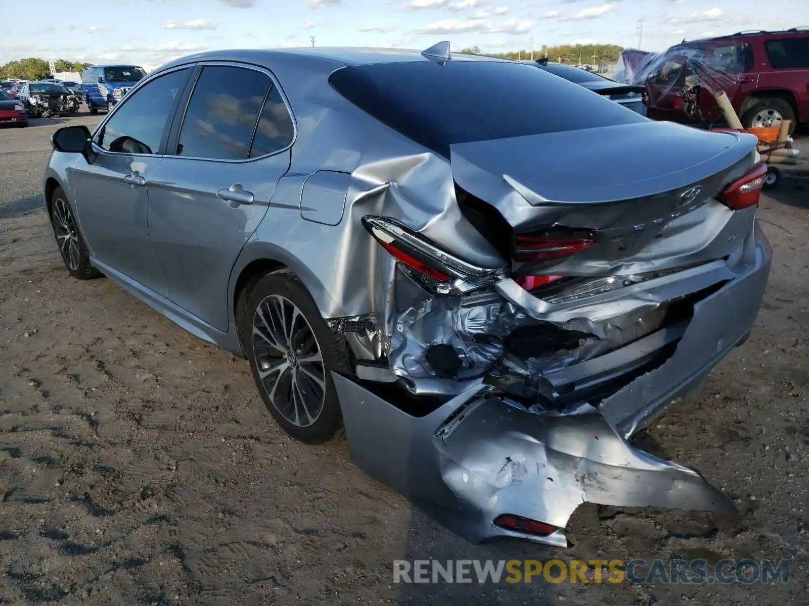 3 Photograph of a damaged car 4T1B11HK0KU280477 TOYOTA CAMRY 2019