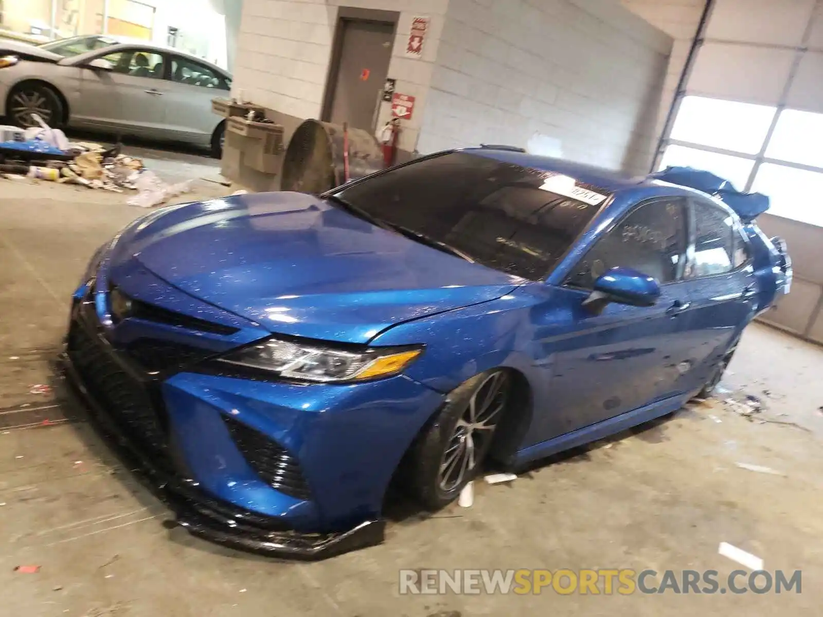 2 Photograph of a damaged car 4T1B11HK0KU280737 TOYOTA CAMRY 2019