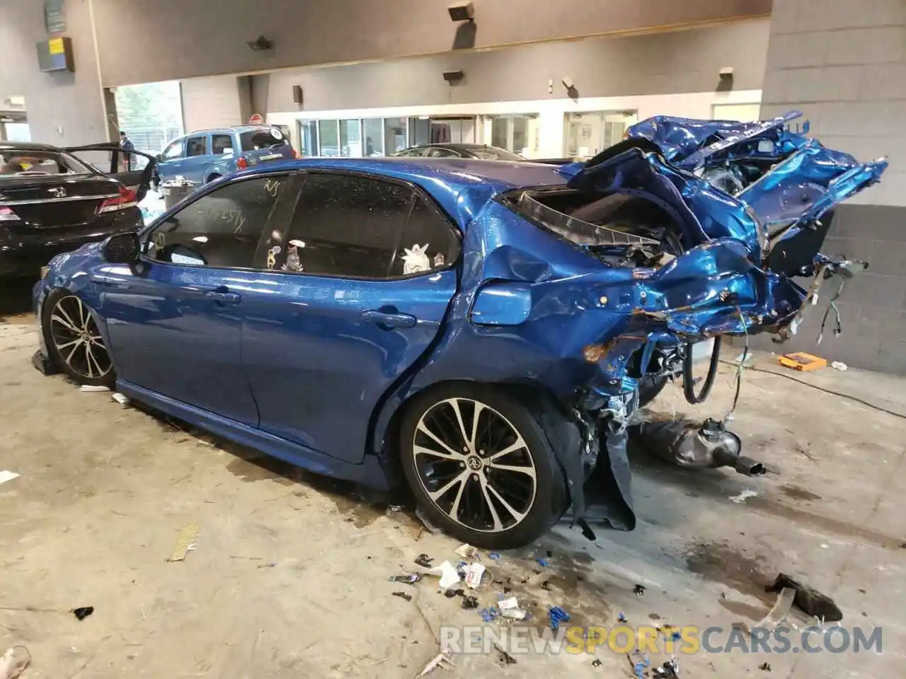 3 Photograph of a damaged car 4T1B11HK0KU280737 TOYOTA CAMRY 2019