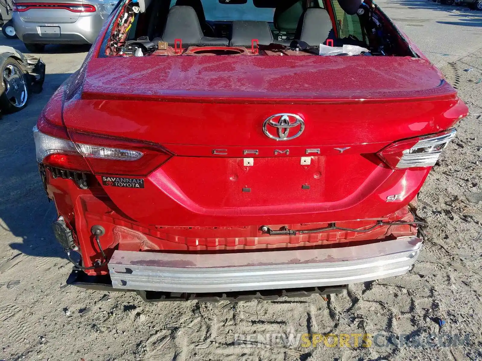 9 Photograph of a damaged car 4T1B11HK0KU281810 TOYOTA CAMRY 2019