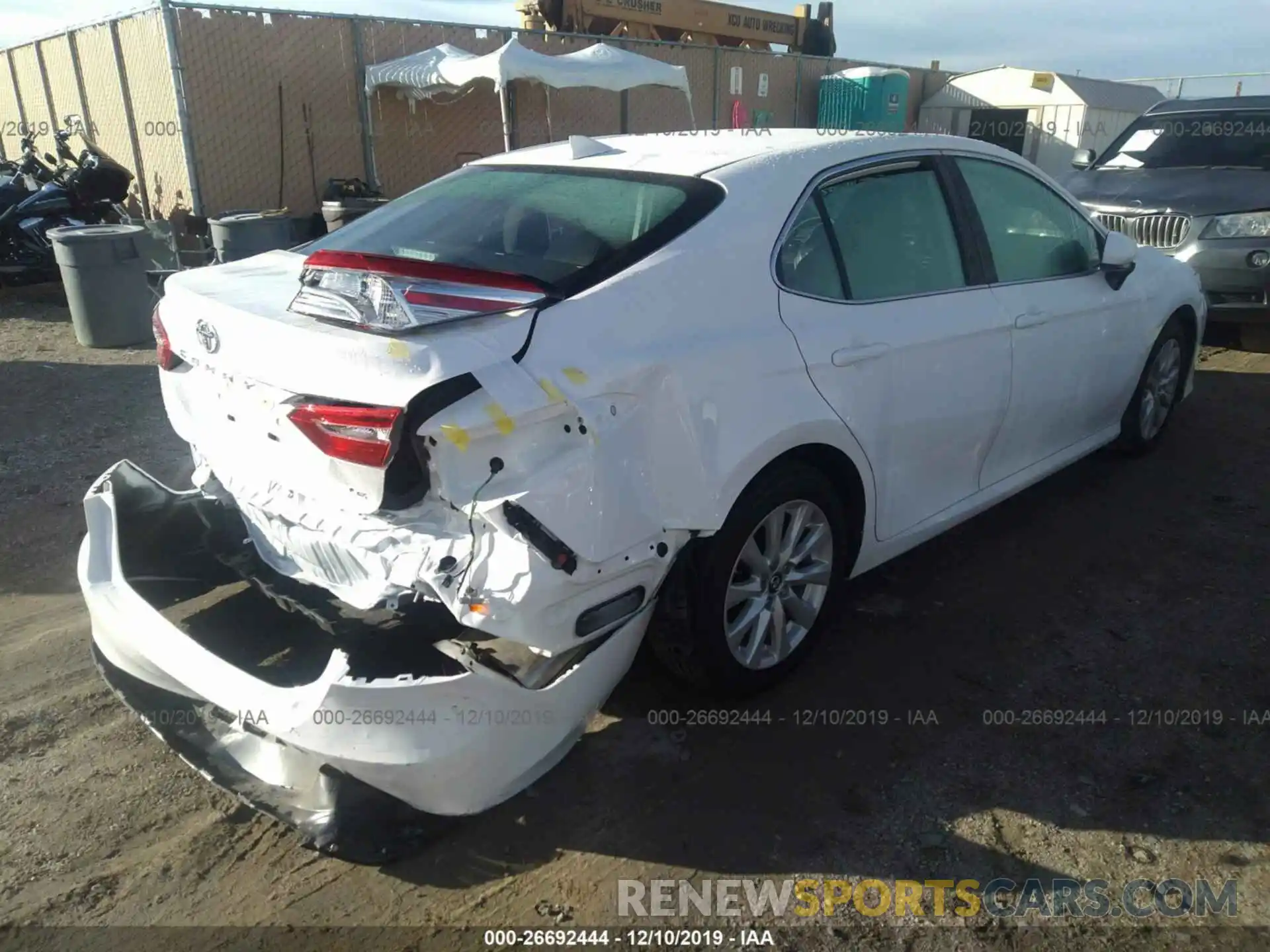 4 Фотография поврежденного автомобиля 4T1B11HK0KU285579 TOYOTA CAMRY 2019