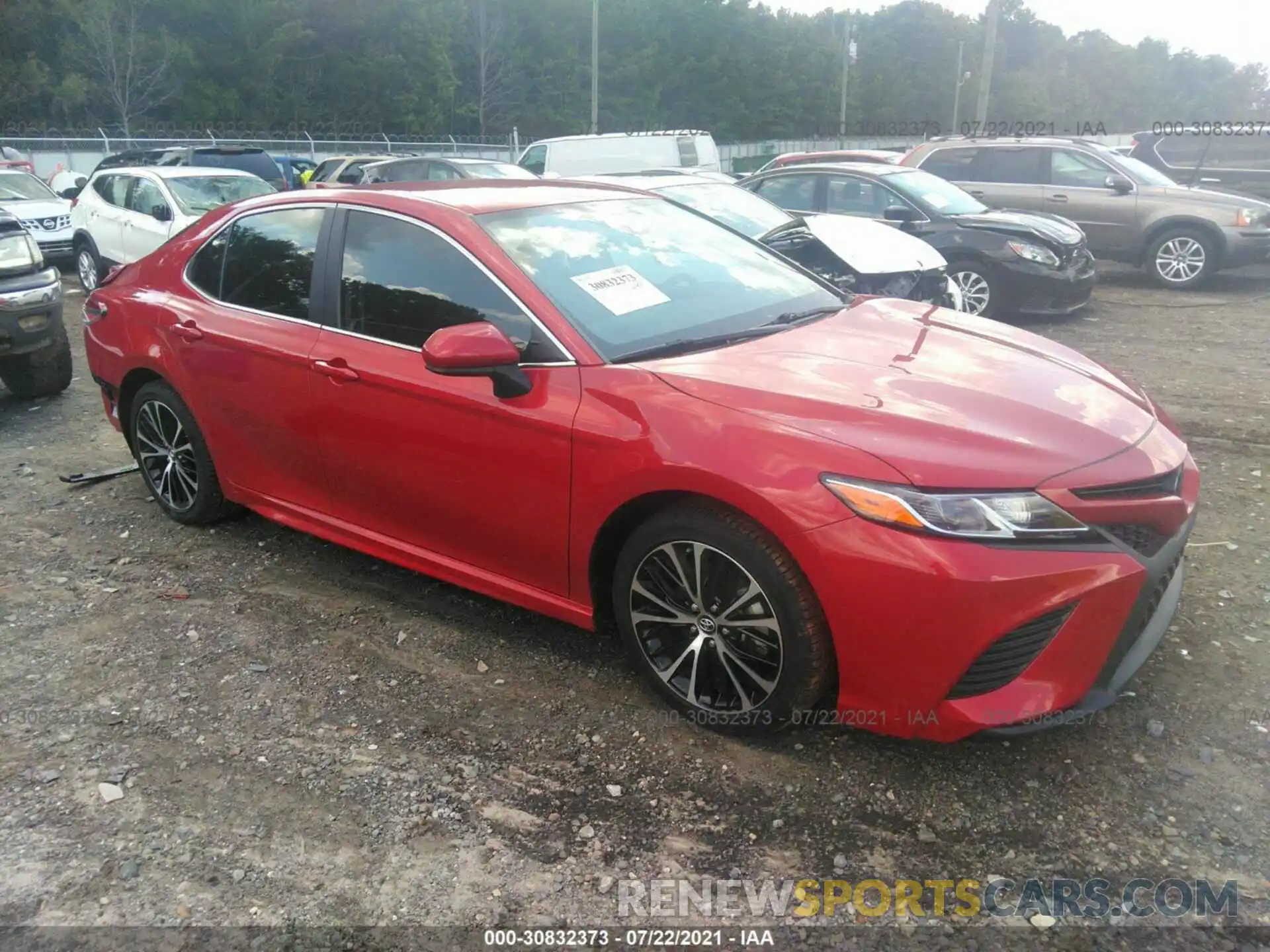 1 Photograph of a damaged car 4T1B11HK0KU285811 TOYOTA CAMRY 2019