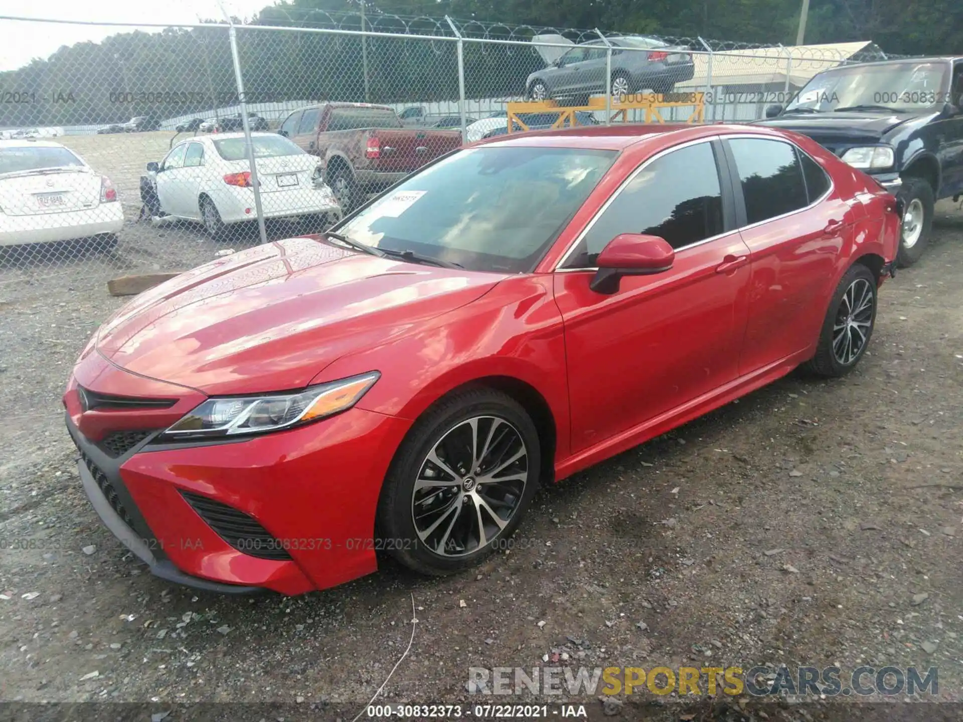 2 Photograph of a damaged car 4T1B11HK0KU285811 TOYOTA CAMRY 2019