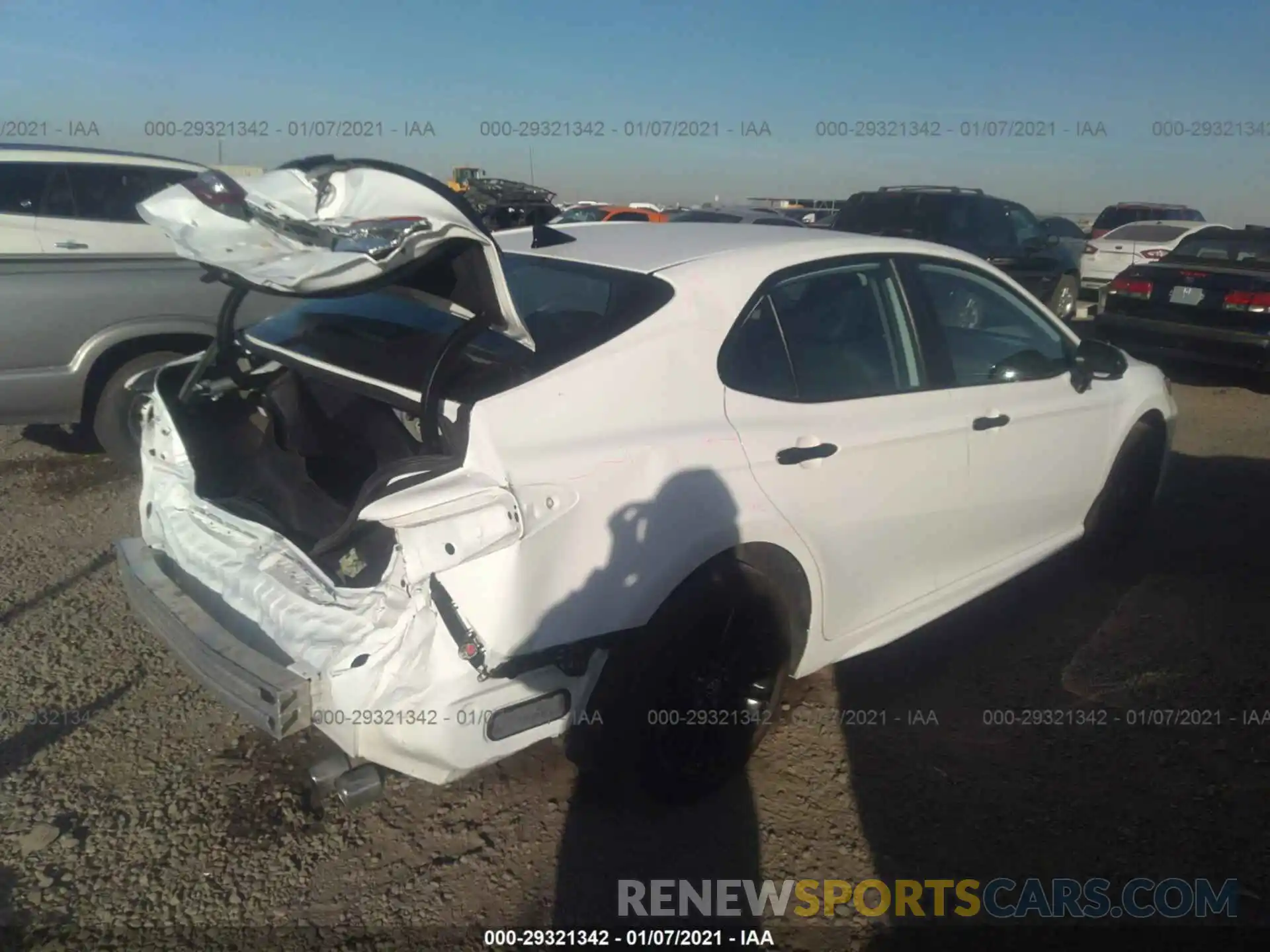 4 Photograph of a damaged car 4T1B11HK0KU286490 TOYOTA CAMRY 2019