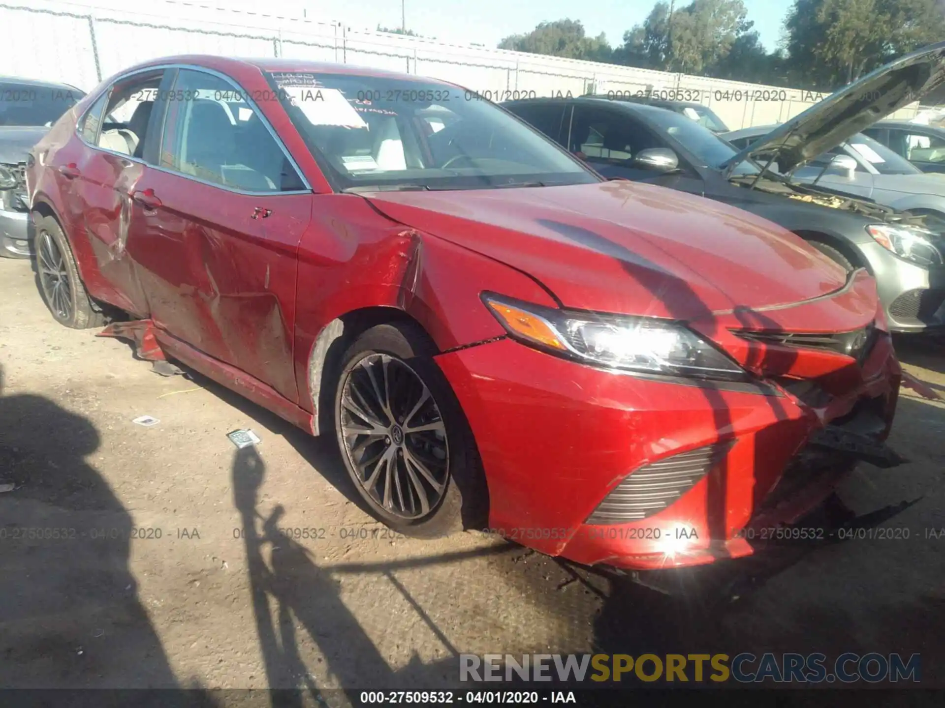 1 Photograph of a damaged car 4T1B11HK0KU286540 TOYOTA CAMRY 2019