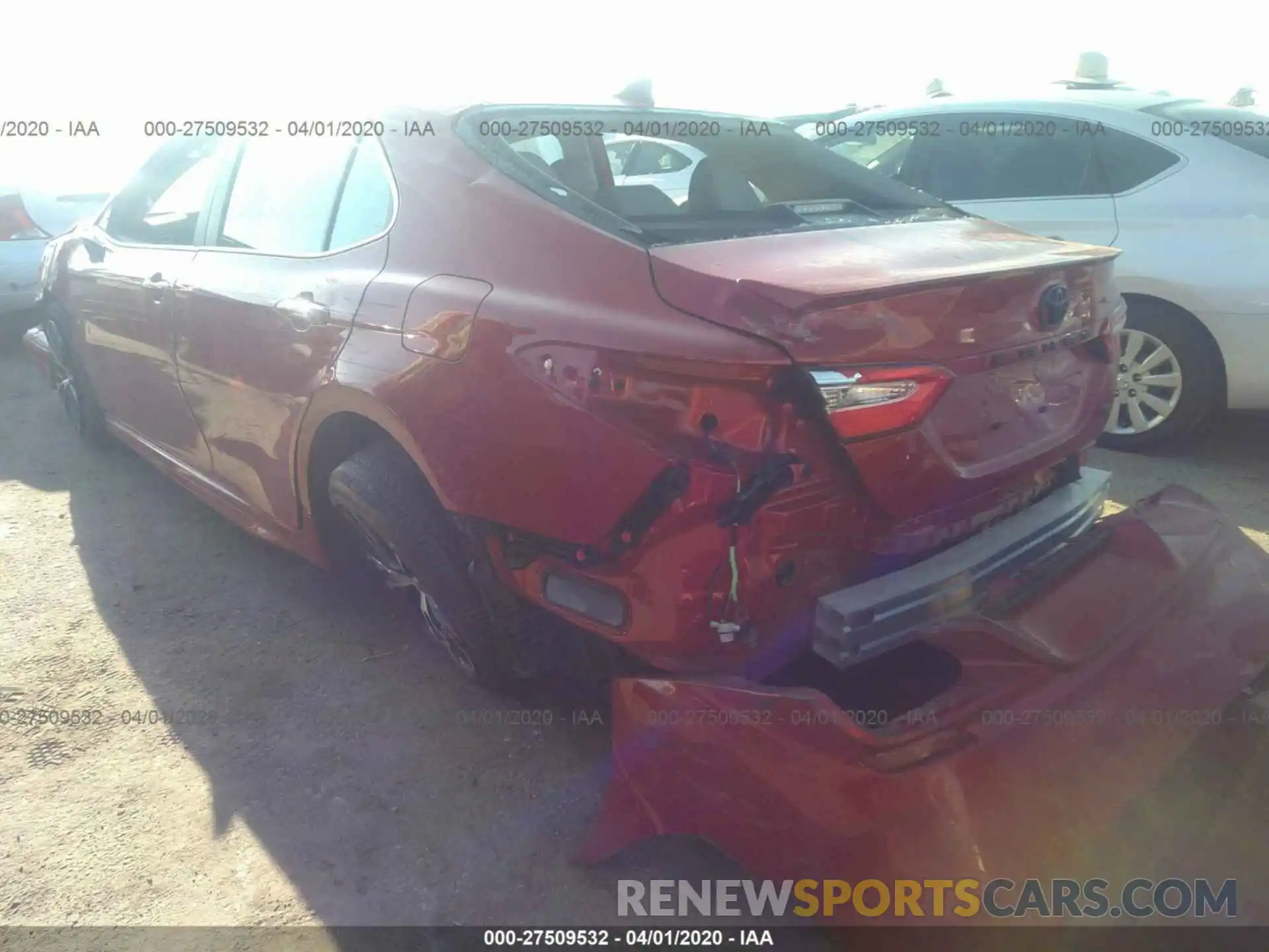 3 Photograph of a damaged car 4T1B11HK0KU286540 TOYOTA CAMRY 2019