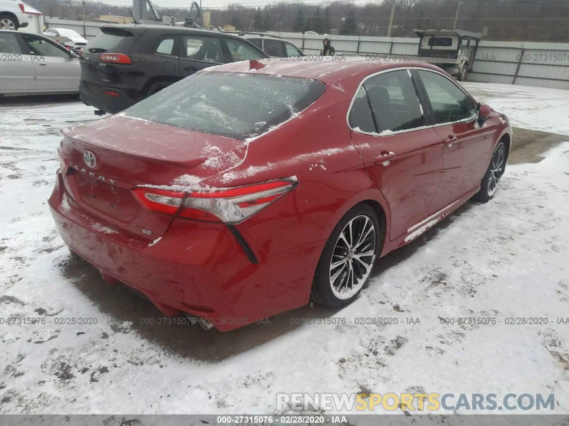 4 Photograph of a damaged car 4T1B11HK0KU286862 TOYOTA CAMRY 2019