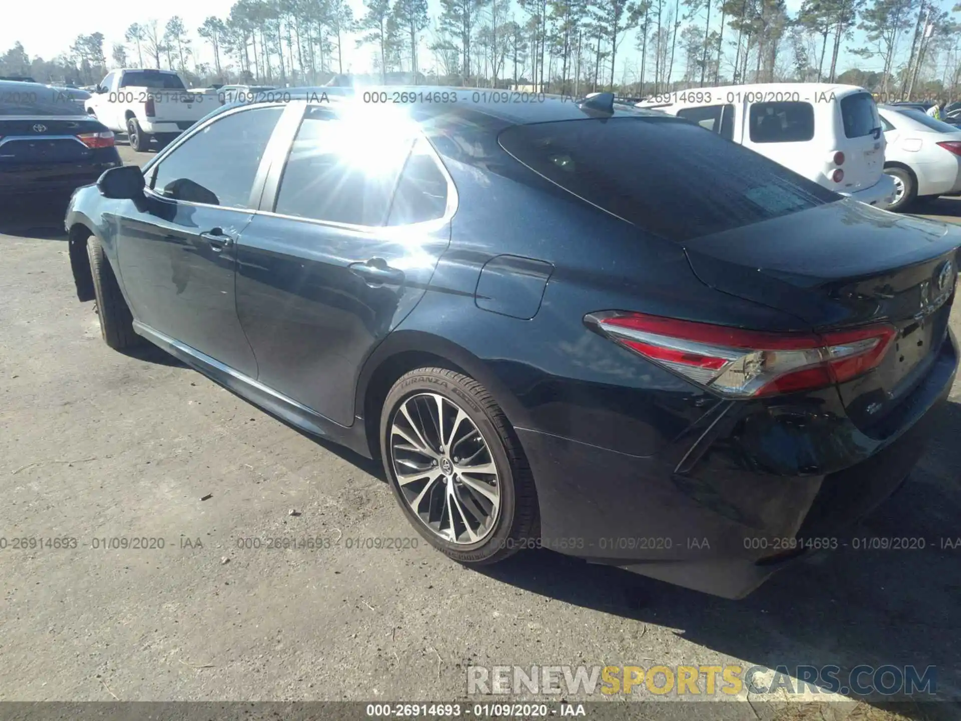 3 Photograph of a damaged car 4T1B11HK0KU289163 TOYOTA CAMRY 2019