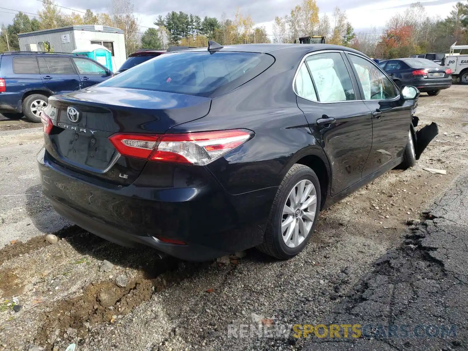 4 Photograph of a damaged car 4T1B11HK0KU289678 TOYOTA CAMRY 2019