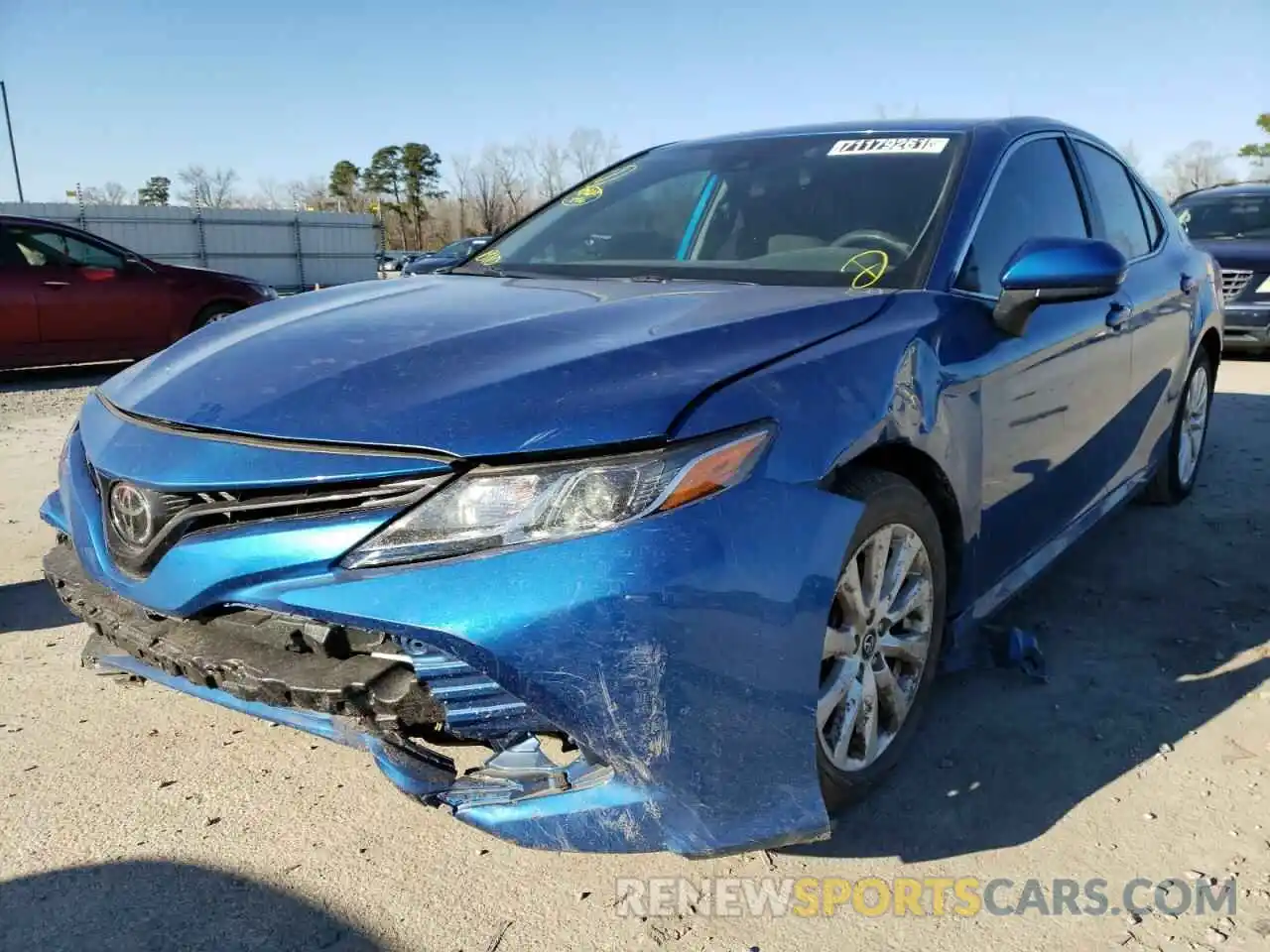 2 Photograph of a damaged car 4T1B11HK0KU290720 TOYOTA CAMRY 2019