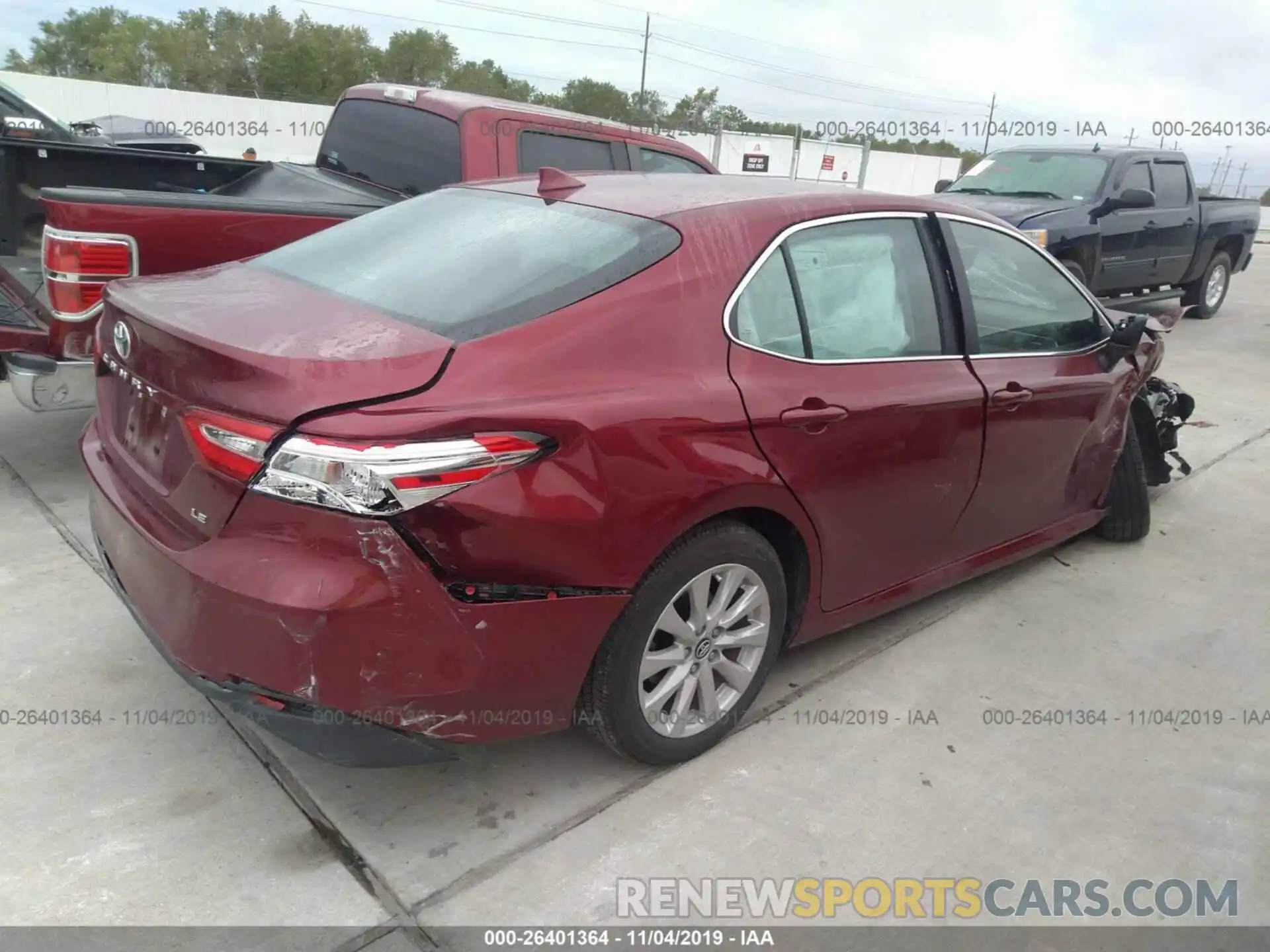 4 Photograph of a damaged car 4T1B11HK0KU291432 TOYOTA CAMRY 2019