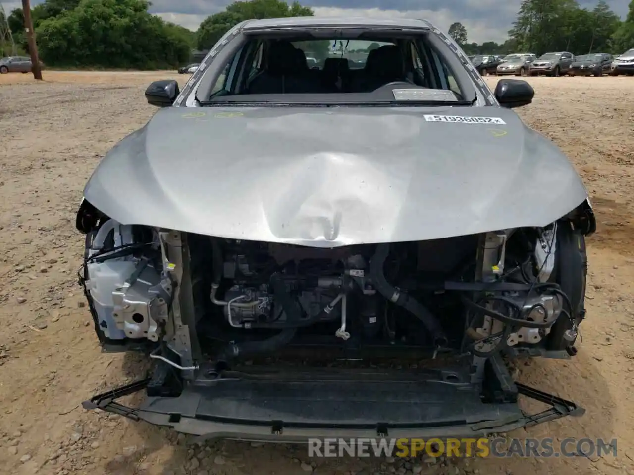 9 Photograph of a damaged car 4T1B11HK0KU293424 TOYOTA CAMRY 2019