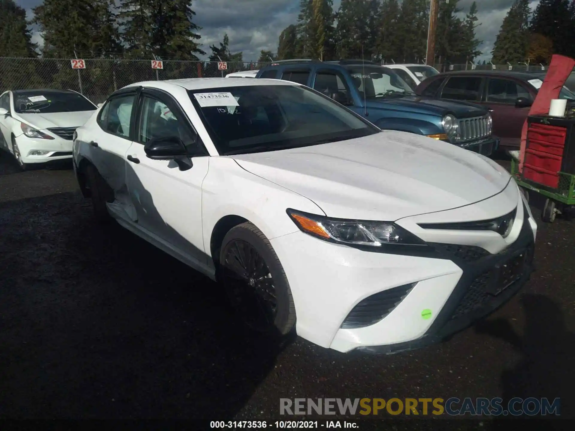 1 Photograph of a damaged car 4T1B11HK0KU295013 TOYOTA CAMRY 2019